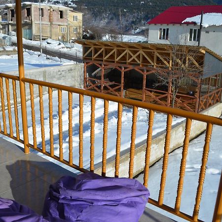 Guesthouse Qarim Местія Екстер'єр фото