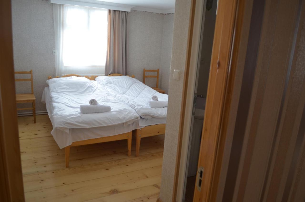 Guesthouse Qarim Местія Екстер'єр фото